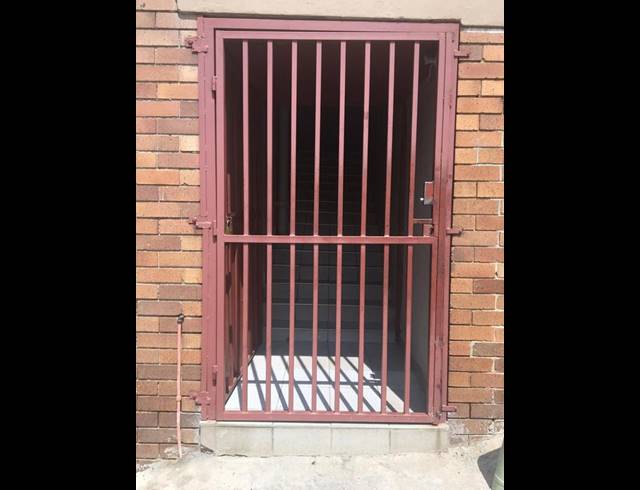 BUSINESS FOR SALE IN REGENTS PARK